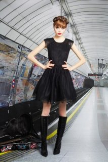 ❣️25新作 新品♡ Alice+Olivia 黒ニットワンピース♡ 638 ながく