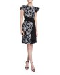 画像1: Tadashi Shoji タダシショージ  Cap-Sleeve Jacquard Dress　ブラック、ホワイト (1)