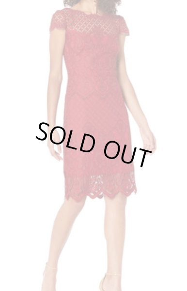 画像1: セール！【25ans掲載、マギーさん着用】Tadashi Shoji タダシショージ   Bazil Multipattern Cap-Sleeve Lace Sheath Dress　レッド系　 (1)