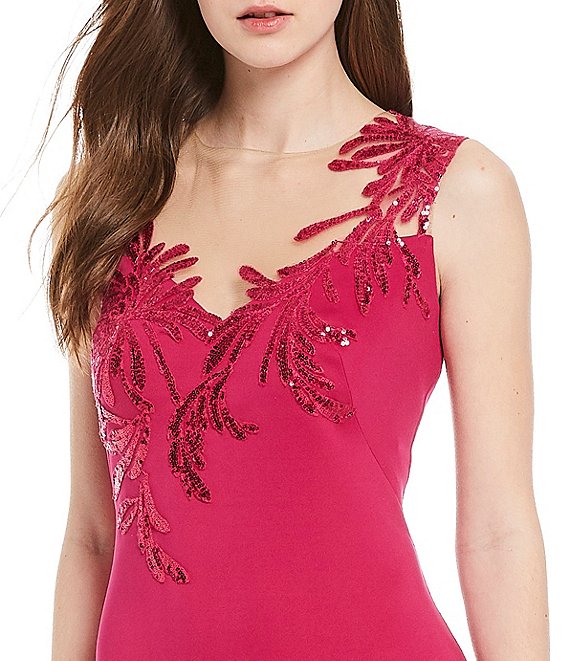 セール！Tadashi Shoji タダシショージ Sequin Embroidered Sleeveless